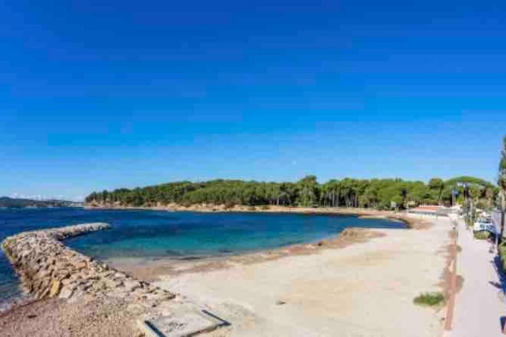דירות Charmant Studio A Saint Mandrier Sur Mer מראה חיצוני תמונה