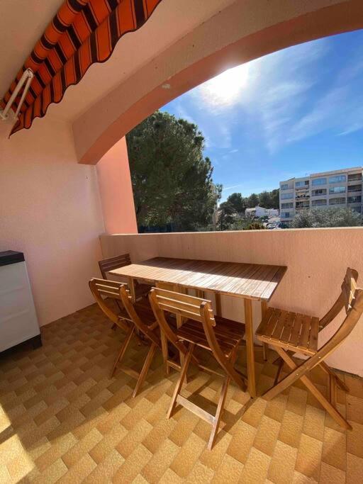 דירות Charmant Studio A Saint Mandrier Sur Mer מראה חיצוני תמונה